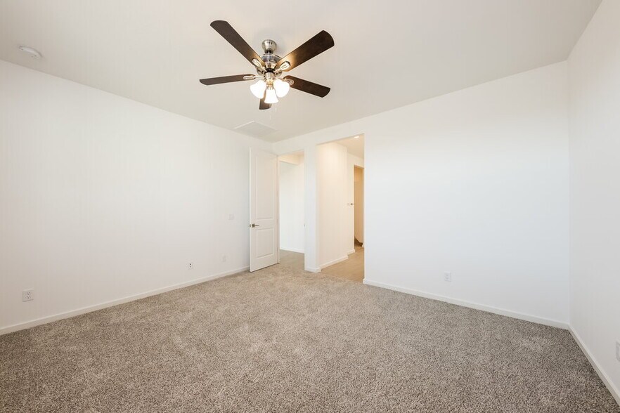 Building Photo - 20192 W Palo Verde Dr