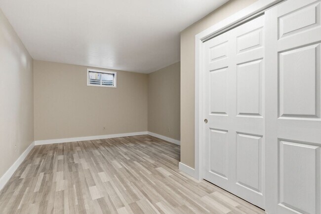Building Photo - Newly Remodeled North Spokane Home – Convenient Location Near Parks & Shopping