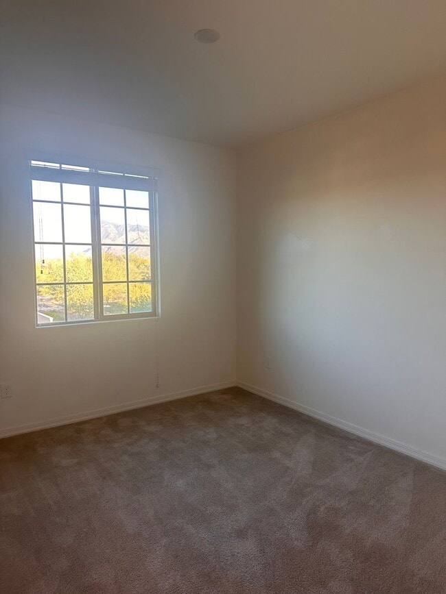 Building Photo - Beautiful Property in Oro Valley - 4 Bedroom 2.5 Bath