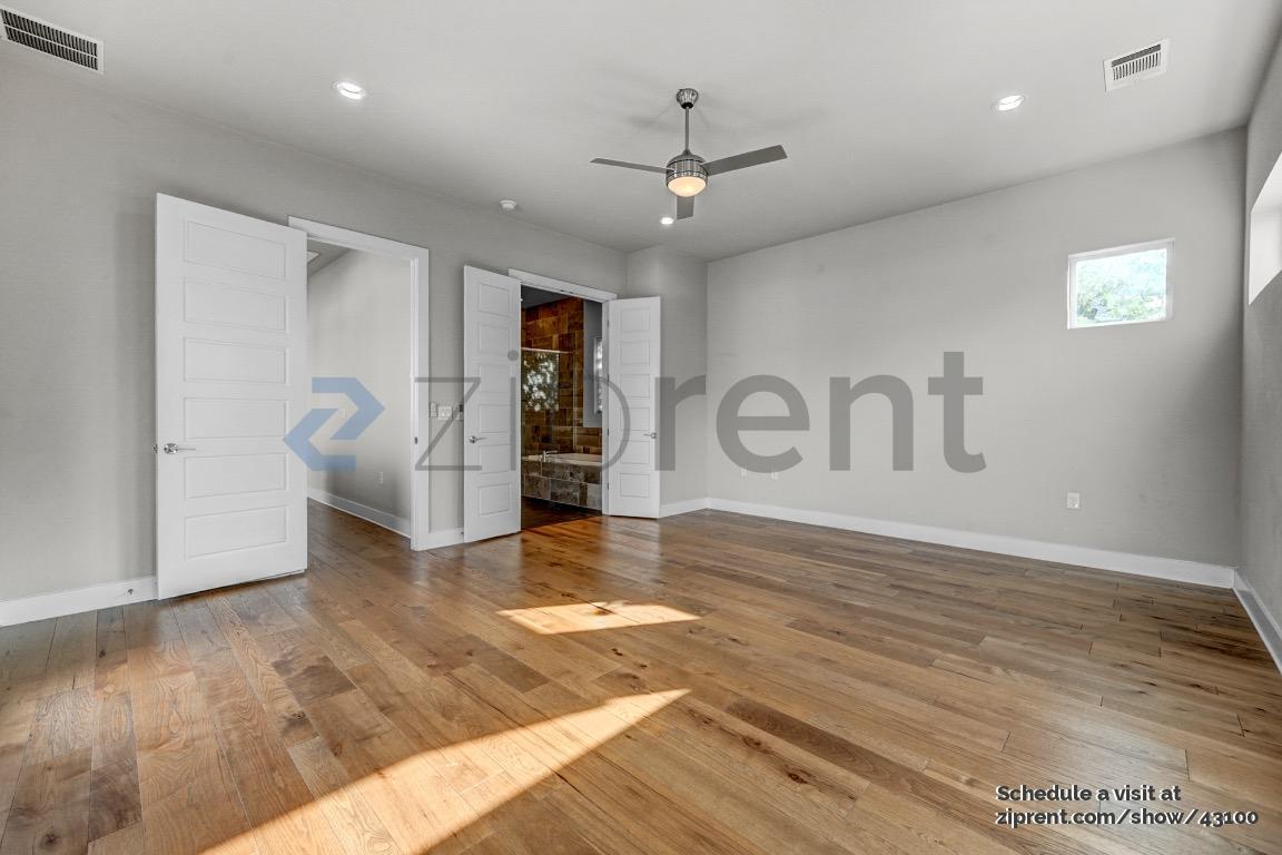 Building Photo - 6016 Seville Dr