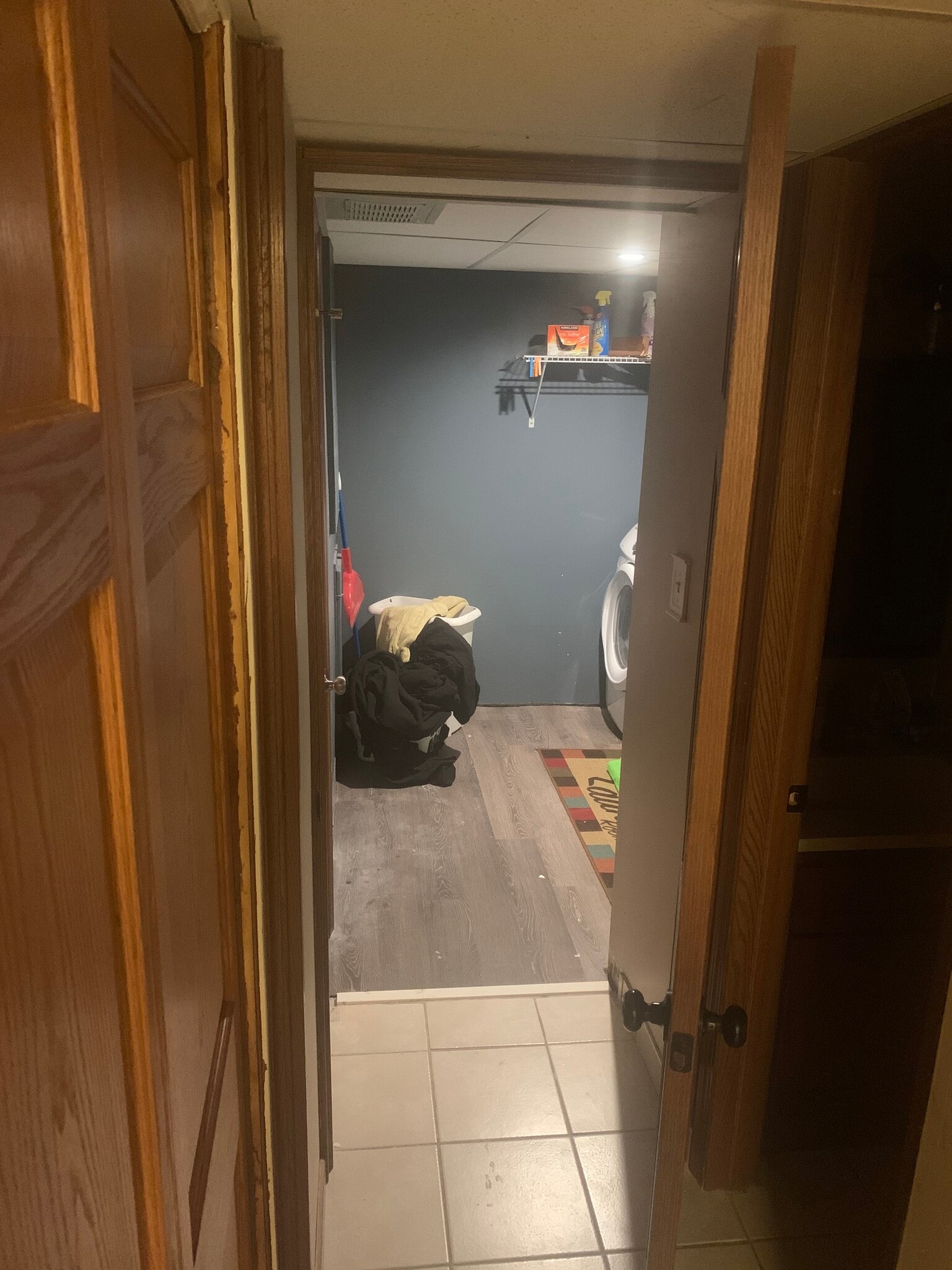 Entrance to laundry - 1651 Dakota Ave S