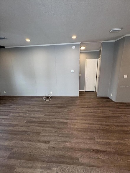 Building Photo - 717 Choo Ln