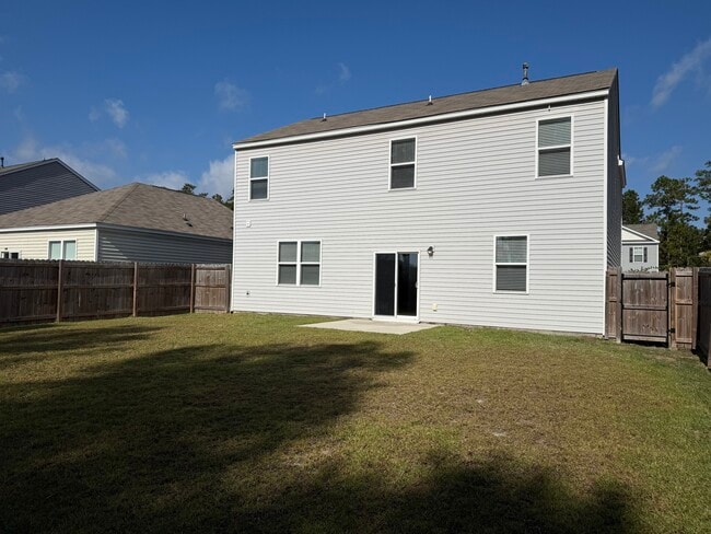 Building Photo - 341 Berring Ln