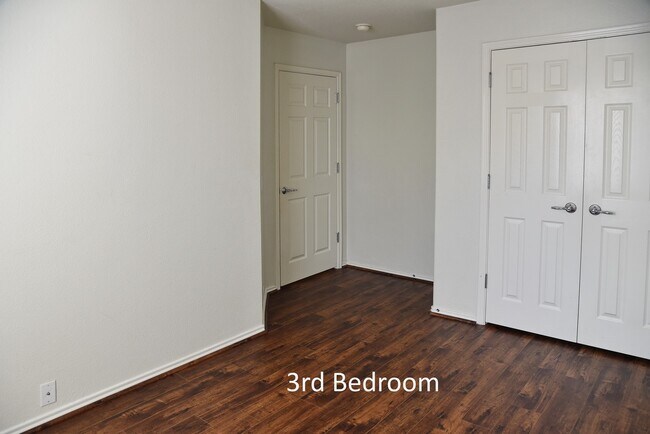 Building Photo - 13600 Breton Ridge St