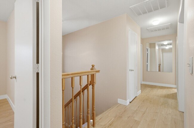 Building Photo - Beautiful 4 Bedroom Home with a Pool in Whitney Ranch!