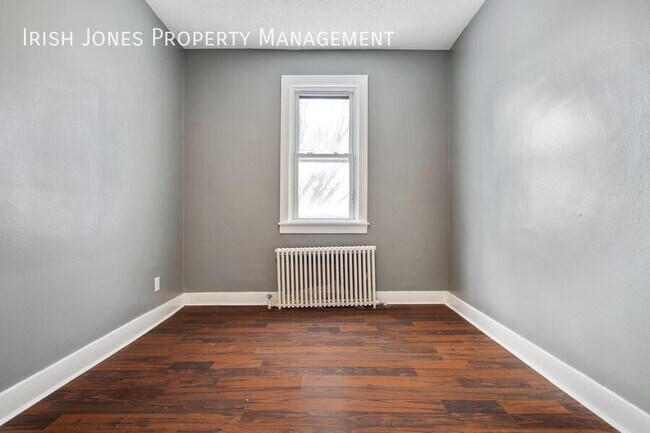 Building Photo - 190 Whitney Pl