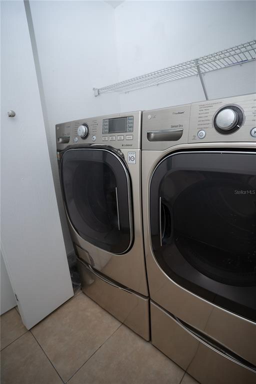 Building Photo - 546 Bloomingdale Dr