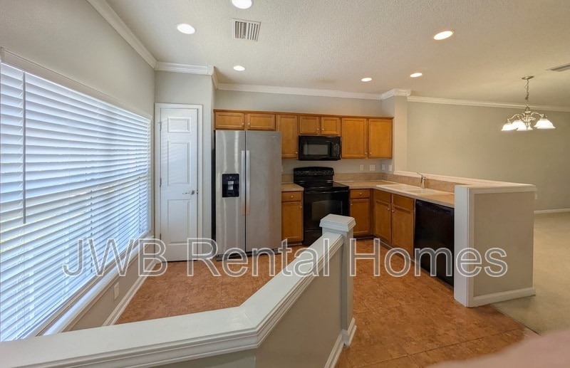 Building Photo - 8090 Summer Cove Ct