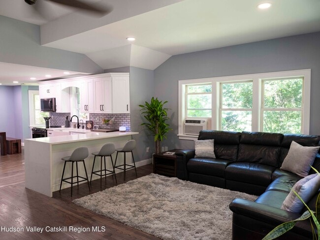 Building Photo - 159 Ketchamtown Rd