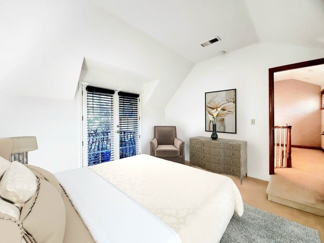 Building Photo - Elegant Woodside Tudor Home
