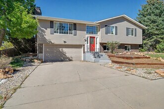 Building Photo - 6891 S Quince St