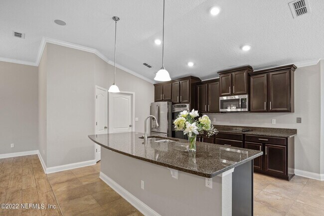 Building Photo - 2597 Cody Dr