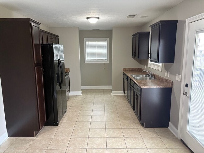 Building Photo - 7013 Golgotha Dr