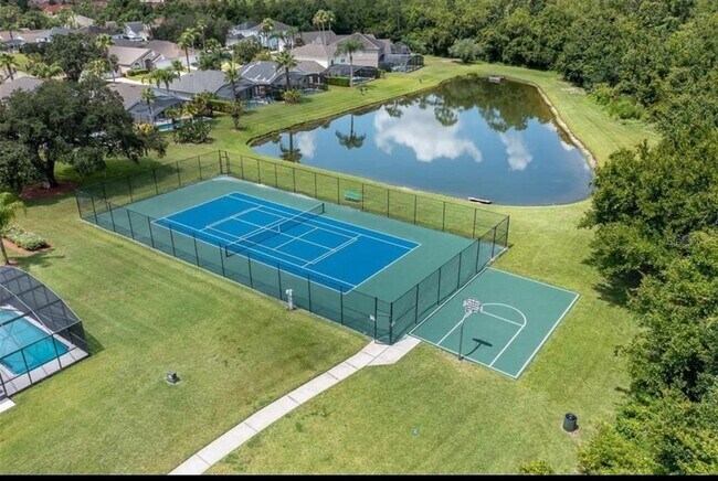 Building Photo - 1017 Park Ridge Cir