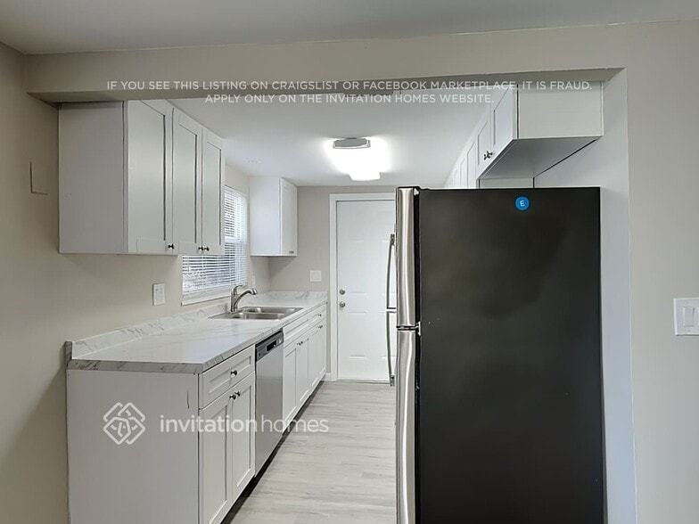 Building Photo - 202 NW 3rd St