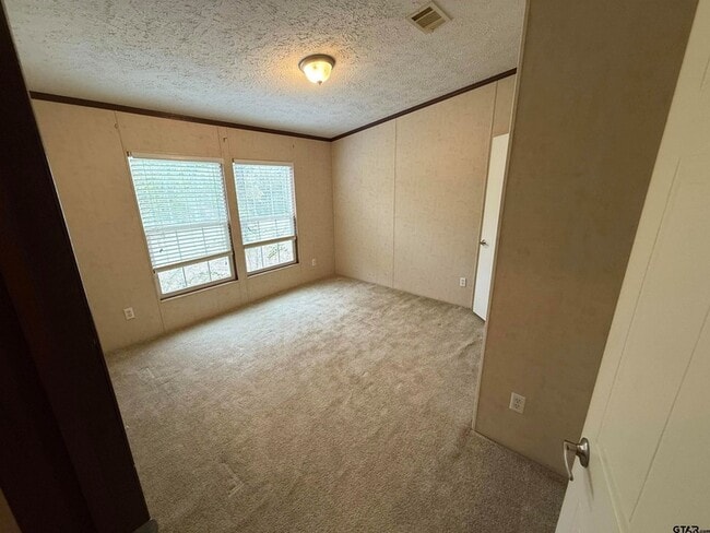 Building Photo - 235 CR 2445