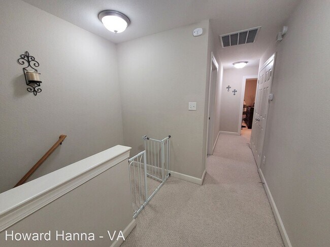 Building Photo - 3 br, 2.5 bath House - 412 Fieldstone Glen...