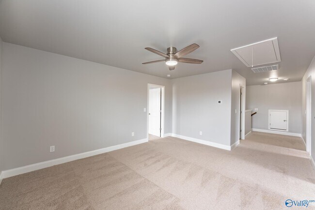 Building Photo - 119 Beaver Brook Pl