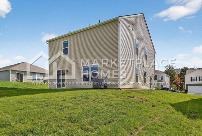 Building Photo - 7661 Belhaven Ln