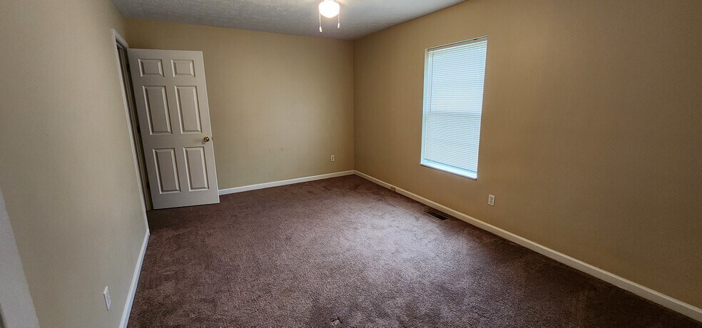 Building Photo - 1714 Bend View Ln