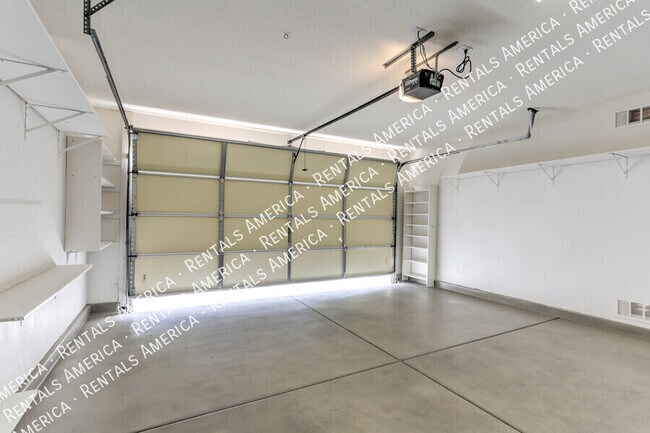 Building Photo - 3647 E Mecate Rd
