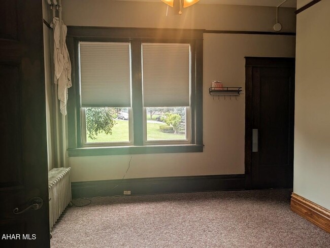 Building Photo - 233 E Pitt St
