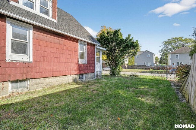 Building Photo - Charming 3BR House in Kankakee