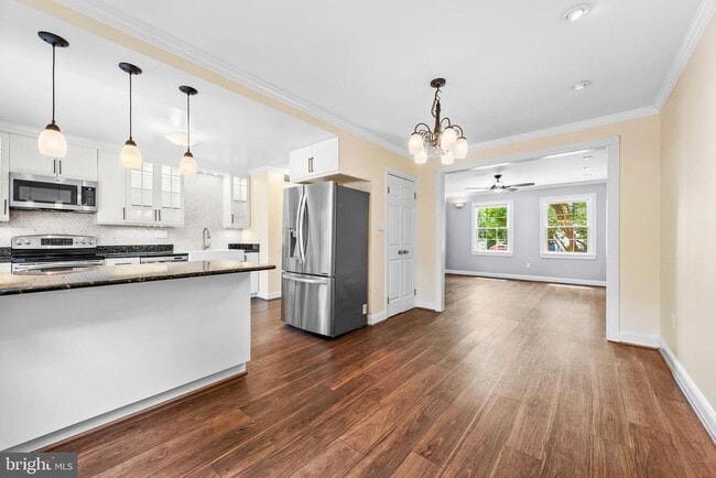 Building Photo - 2909 Espana Ct