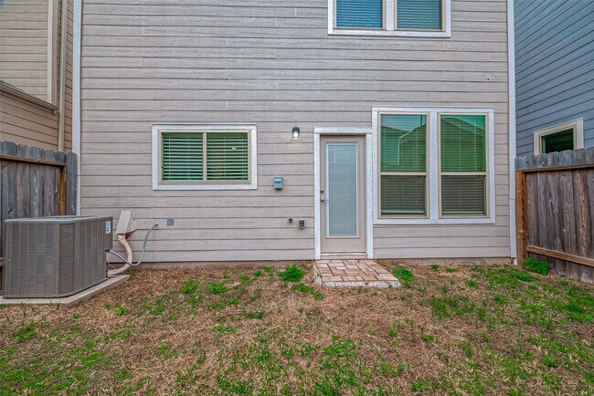 Building Photo - 10511 Blankiet Ln.