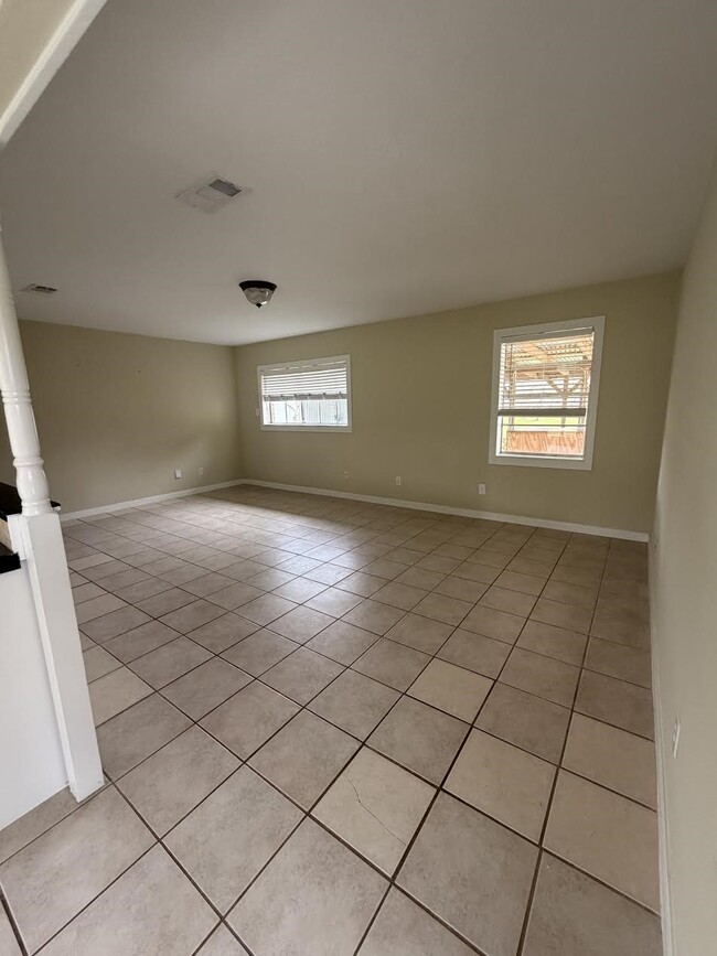 Building Photo - 15915 Indian Springs Trail