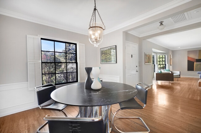 Dining Room - 1522 Forest Knoll Dr
