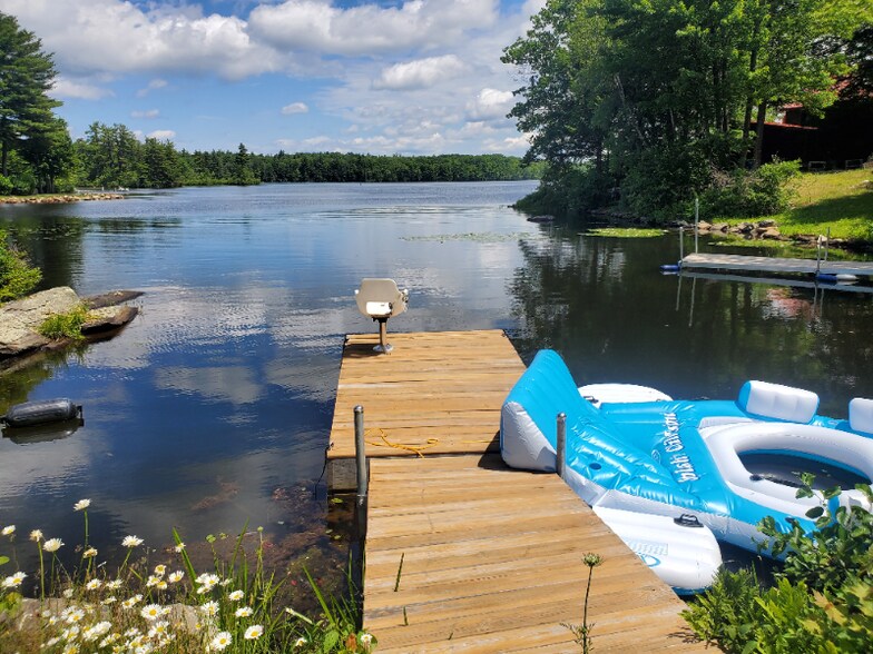 Building Photo - 302 Camelot Shore Dr