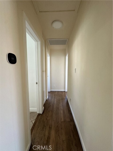 Building Photo - 6447 Balcom Ave