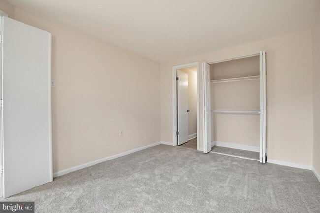 Building Photo - 4324 Pembrook Village Dr