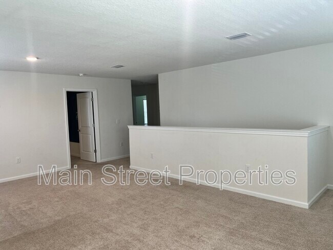 Building Photo - 5862 Blackhorse Cir