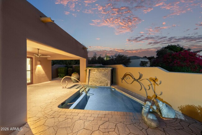 Building Photo - 8406 E Calle Buena Vista