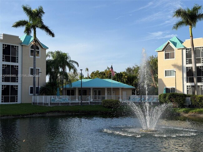 Building Photo - 85 Gulfstream Rd
