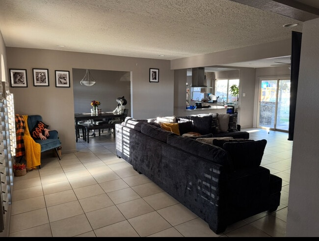 Building Photo - 6437 Dawn Dr