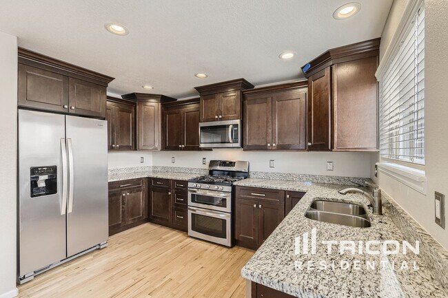 Building Photo - 4219 S Killarney St
