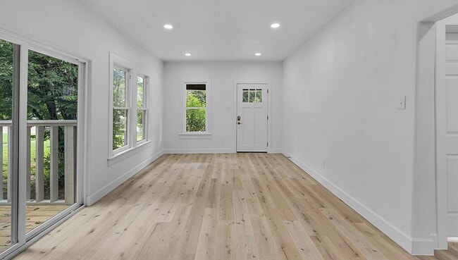 Building Photo - Newly Renovated 3 Bed, 3 Bath Home in Waco