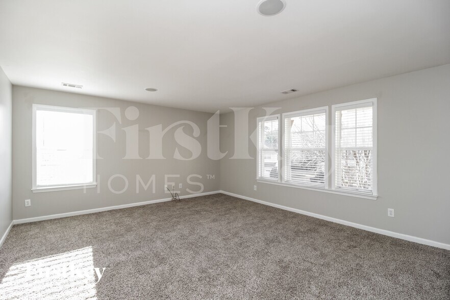 Building Photo - 4346 Alysheba Dr