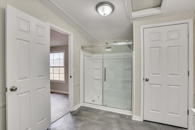 Building Photo - 1261 Lone Oak Ct