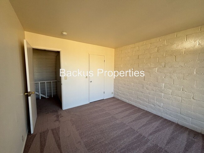 Building Photo - Two bedroom condo in private area in Monterey