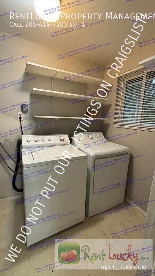 Building Photo - 2731 SW 332nd Ct