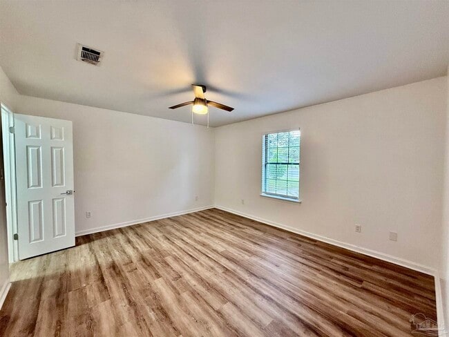 Building Photo - 1305 Heatherwood Cir