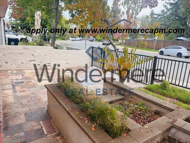 Building Photo - Charming, Bright & Clean 2-Story Home with...