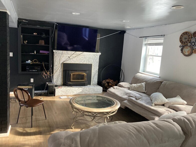 Building Photo - 3804 Charred Oak Dr