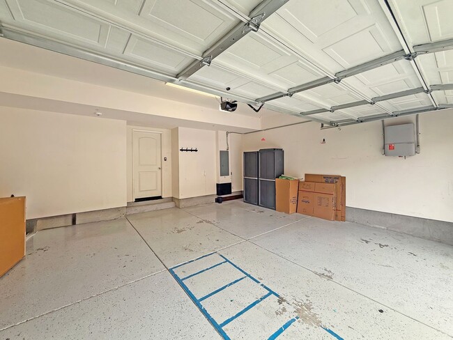 Building Photo - Modern Townhome in Otay Ranch – 3BR/2.5BA ...