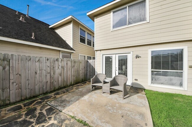 Building Photo - 10814 Tobar Falls Cir