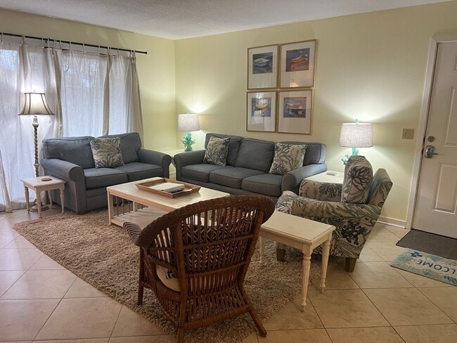 Primary Photo - Unfurnished First Floor 3BR Condo in Sea P...